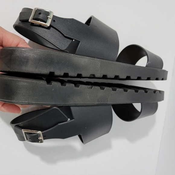 Bamboo Women Black Open Toe Slingback Casual Sandals Sz 39 Buckle Closure - Picture 6 of 11